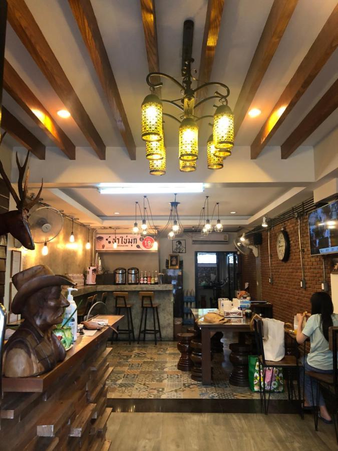 T2B Home (Adults Only) Chiang Mai Exterior photo