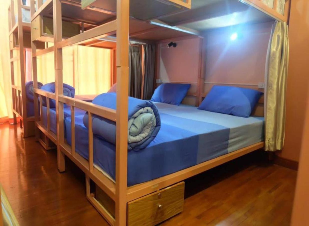 T2B Home (Adults Only) Chiang Mai Exterior photo