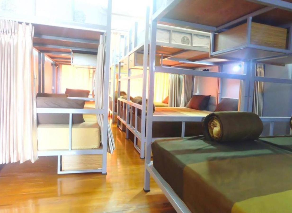 T2B Home (Adults Only) Chiang Mai Exterior photo