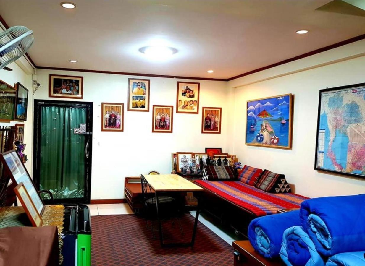 T2B Home (Adults Only) Chiang Mai Exterior photo