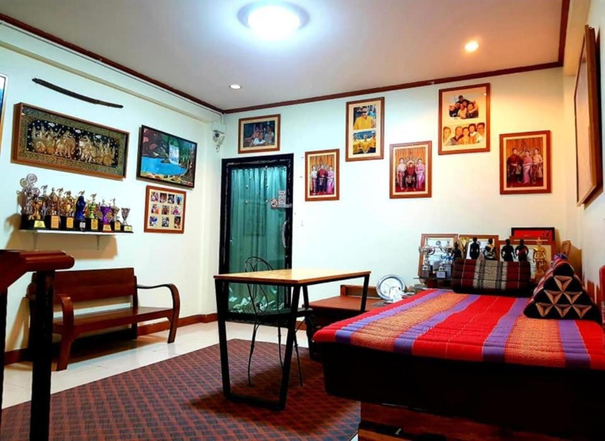 T2B Home (Adults Only) Chiang Mai Exterior photo