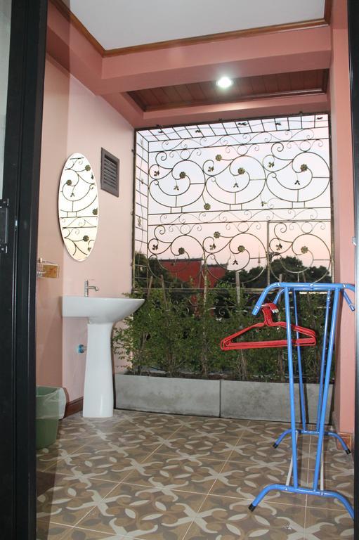 T2B Home (Adults Only) Chiang Mai Exterior photo